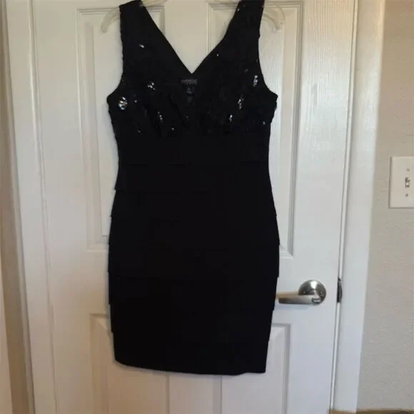 Enfocus Studio Dresses | Enfocus Studio Women's Black Rosette Sleeveless Cocktail Dress Size 12 | Color: Black | Size: 12 | Funnythingis13's Closet